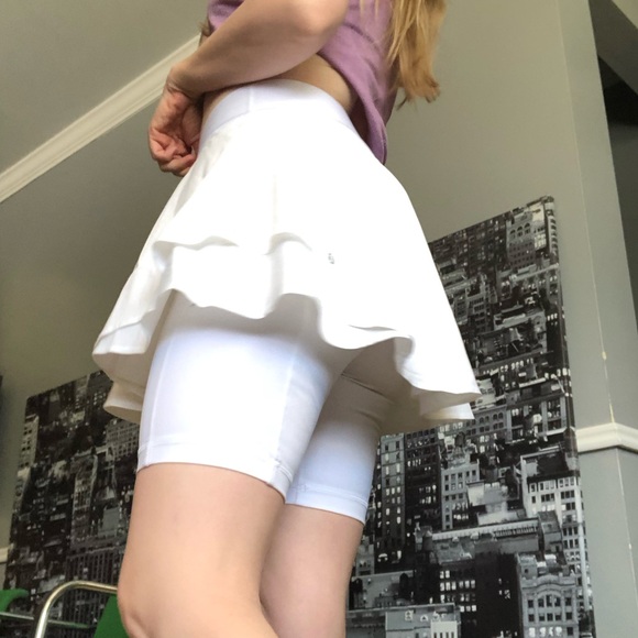 Lululemon Court Revival Skirt With Extended Liner in White - Picture 4 of 13